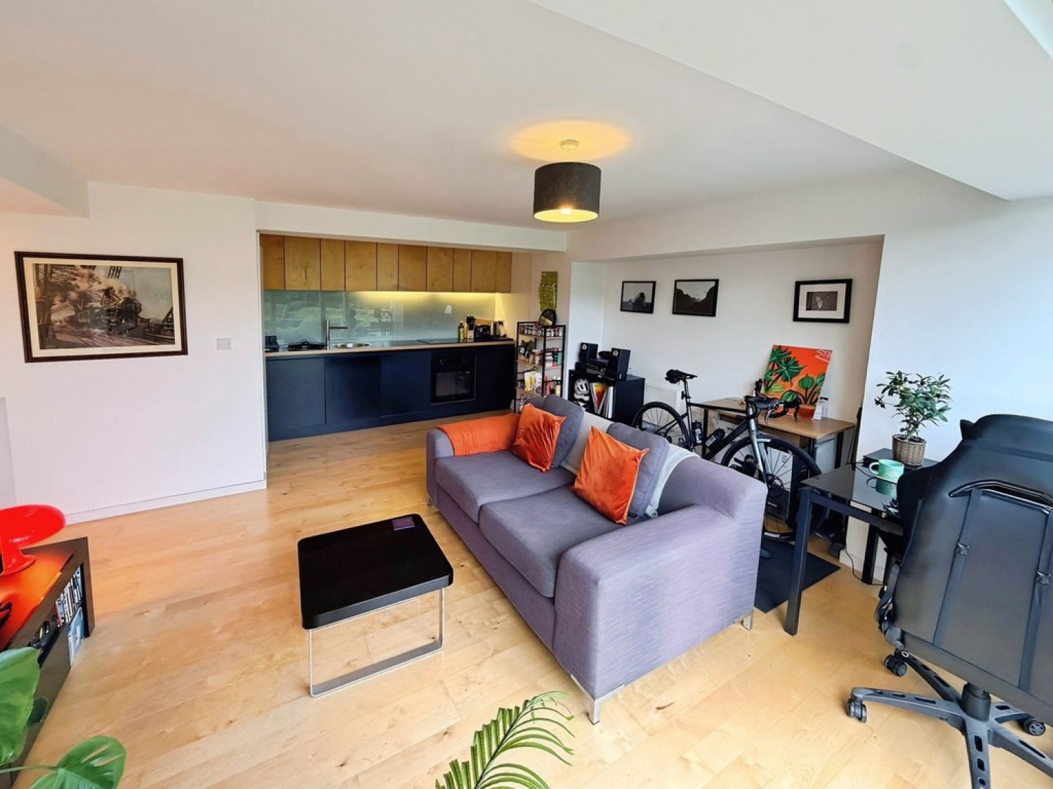 1 bedroom Flat for Sale Saxton, The Avenue
