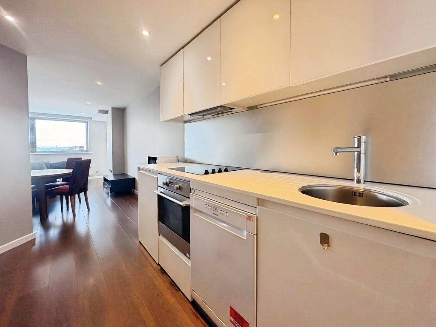 2 bedroom Flat for Letting Bridgewater Place