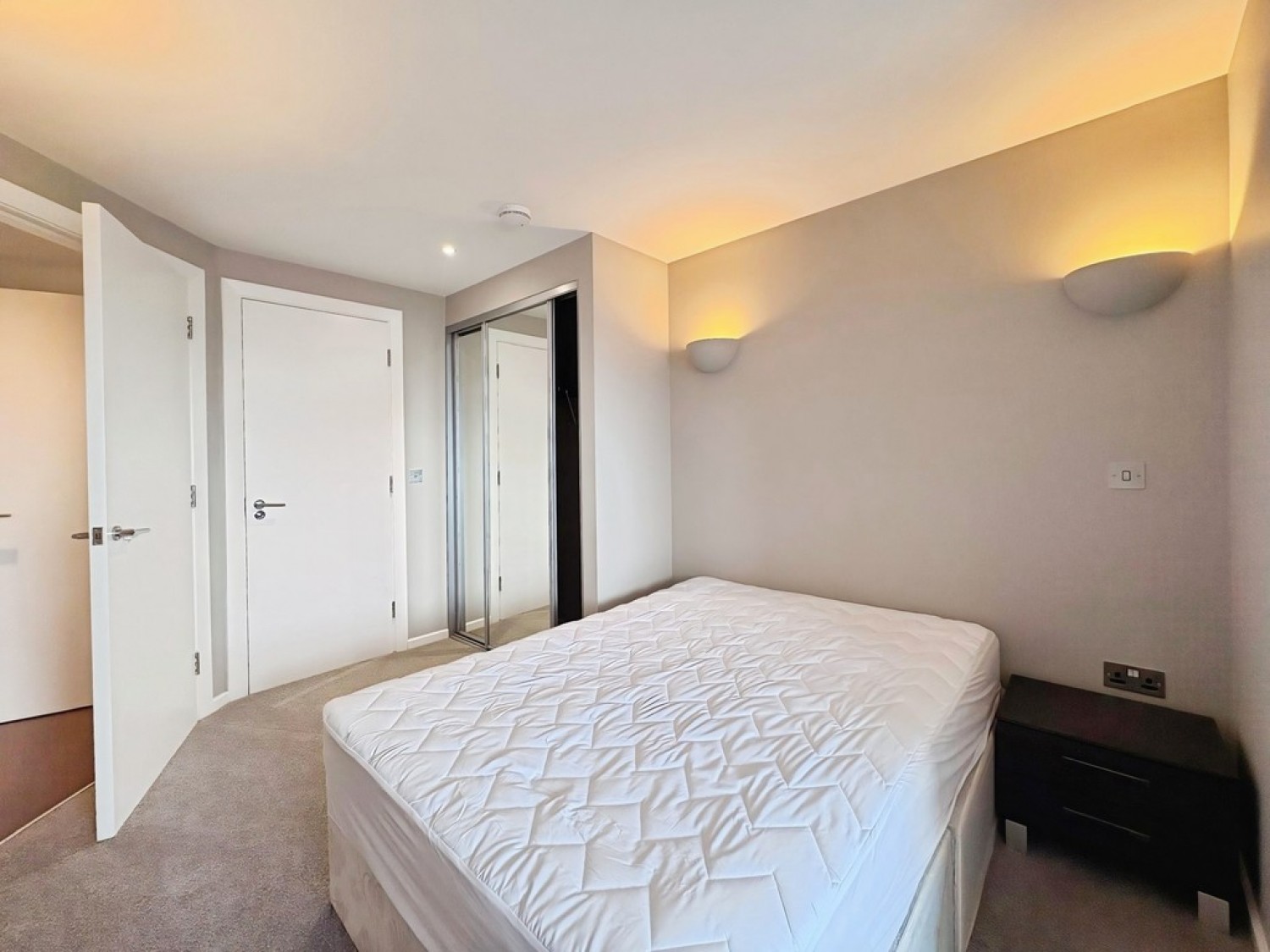 2 bedroom Flat for Letting Bridgewater Place