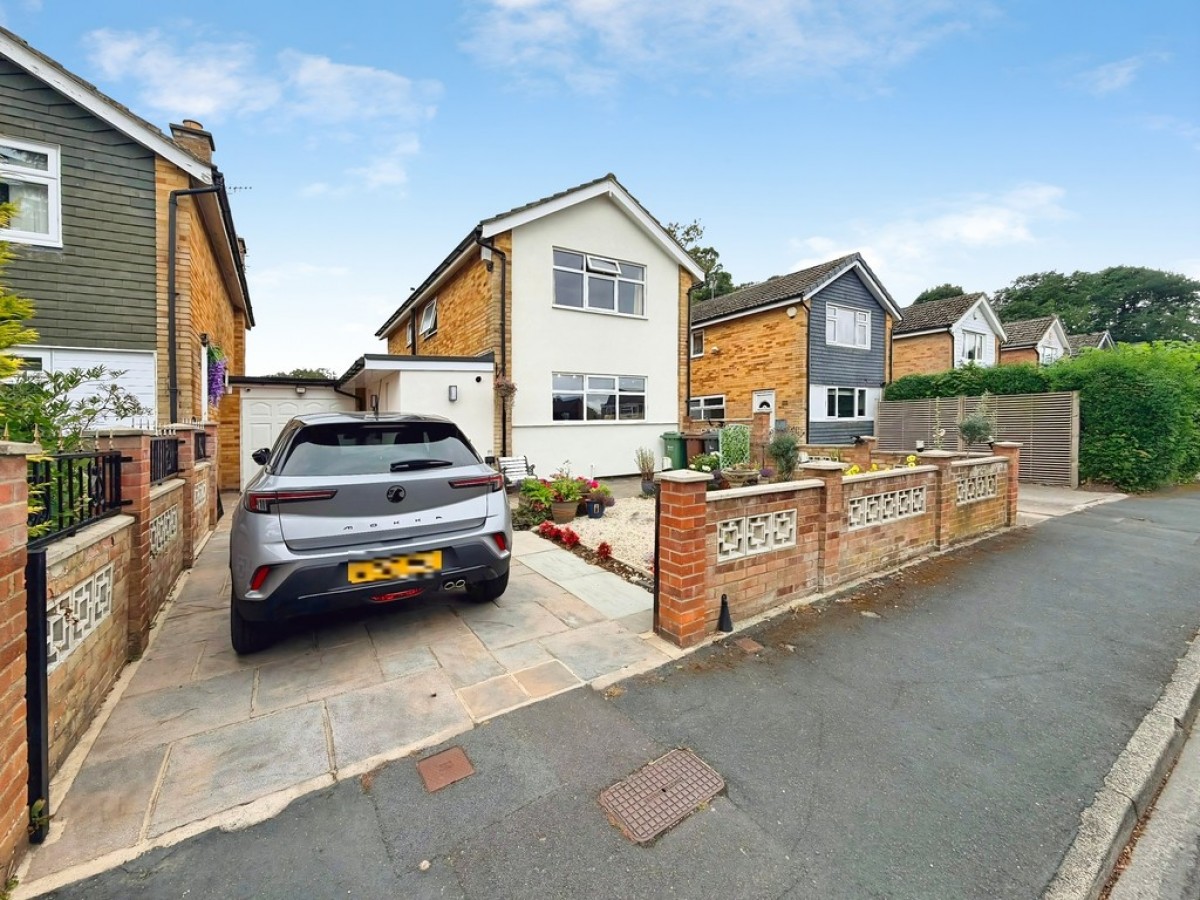 Shadwell Lane, Alwoodley