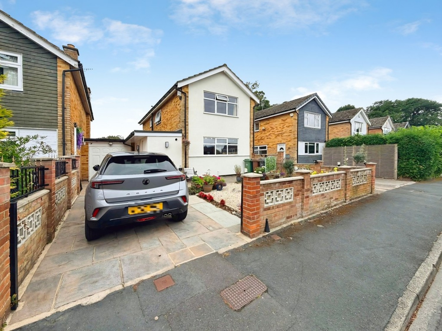 2 bedroom House for Sale Shadwell Lane, Alwoodley