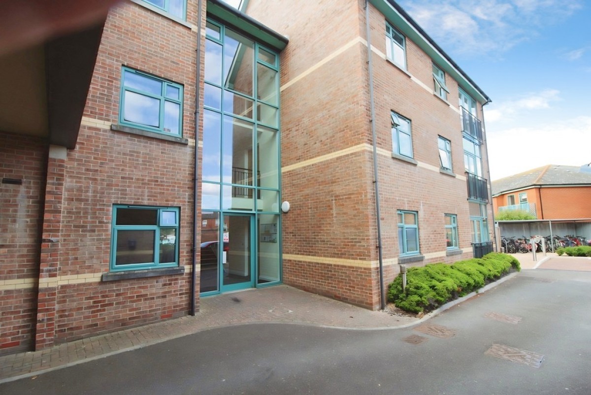 Brewers Court, Willeys Avenue