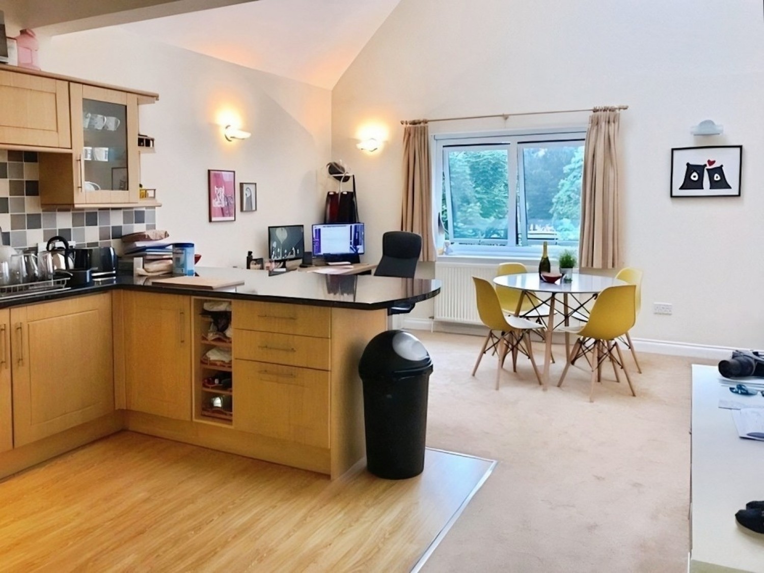 2 bedroom Flat for Letting Brewers Court, Willeys Avenue