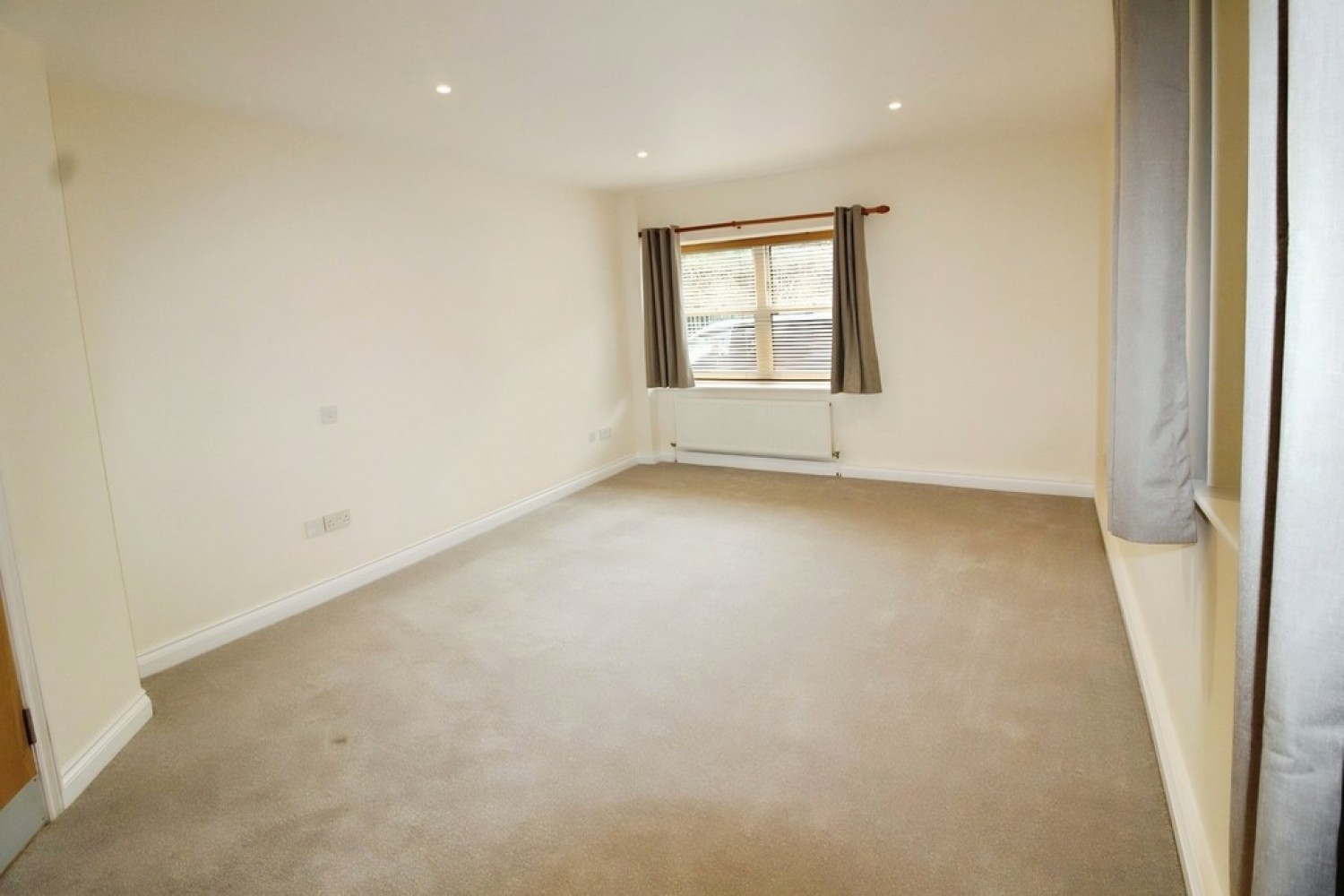 2 bedroom Flat for Letting Willeys Avenue Exeter EX2