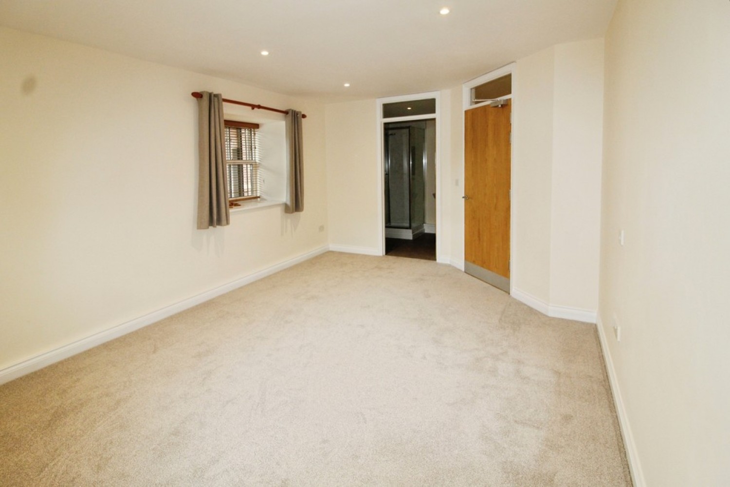 2 bedroom Flat for Letting Willeys Avenue Exeter EX2