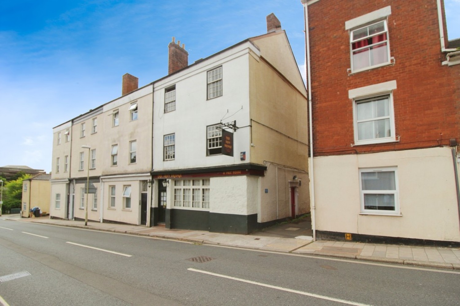 4 bedroom Flat in North Bridge Place, EX4