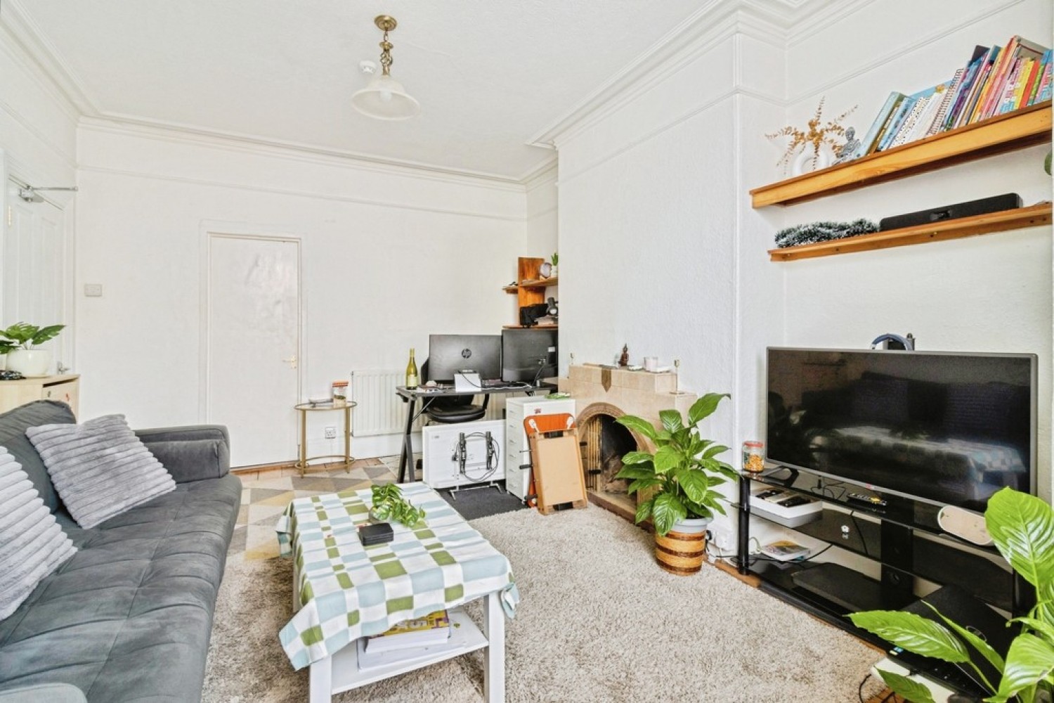 Flat 1, 77 Old Tiverton Road