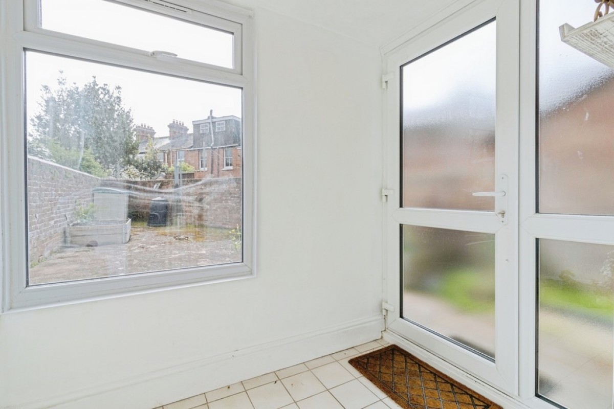 Flat 1, 77 Old Tiverton Road