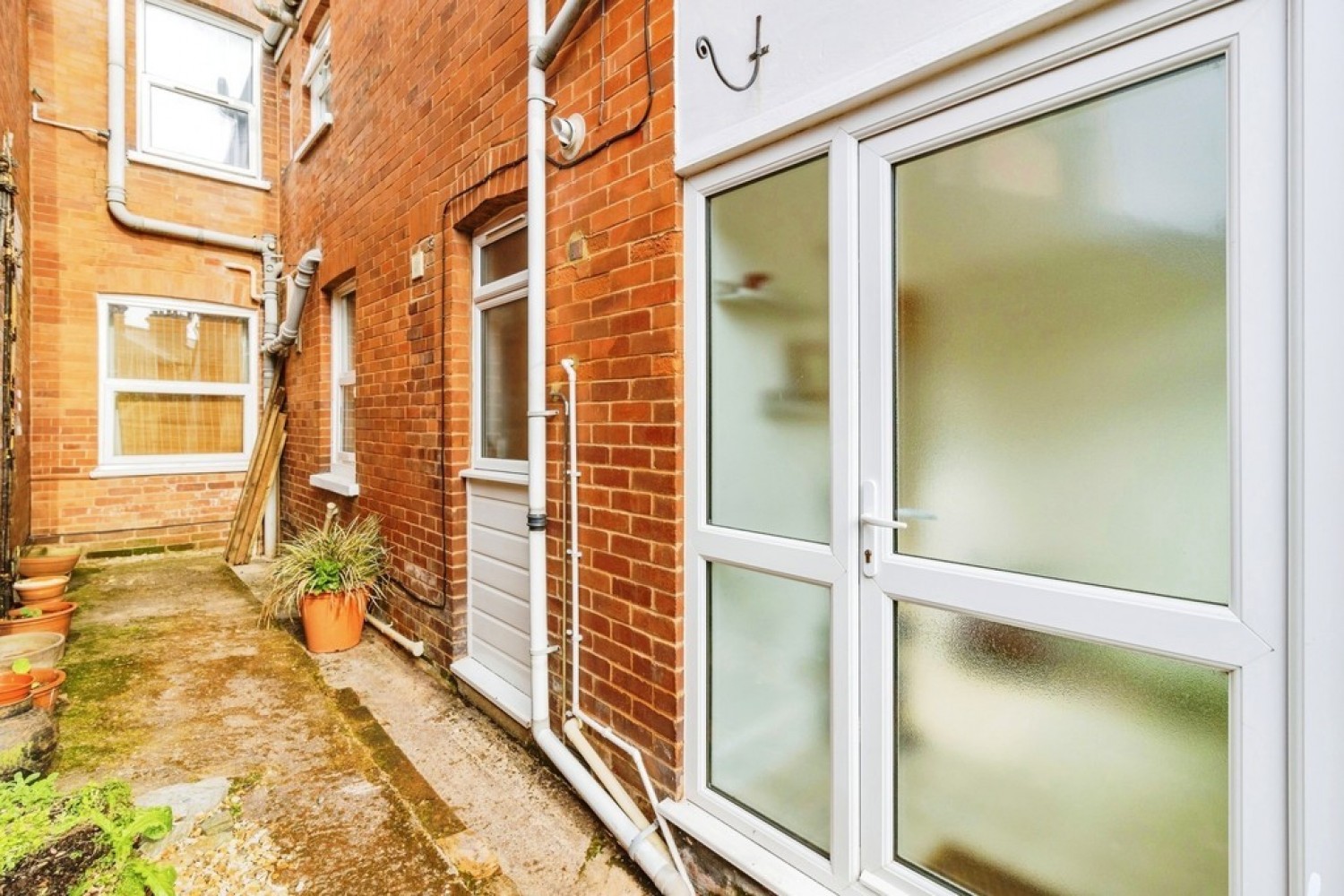 Flat 1, 77 Old Tiverton Road