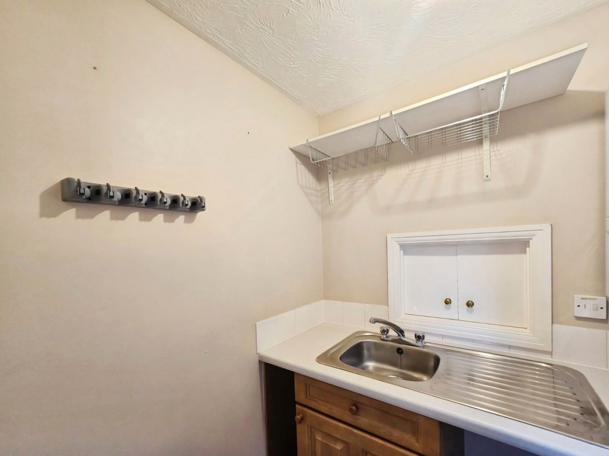 Eager Way, Exminster