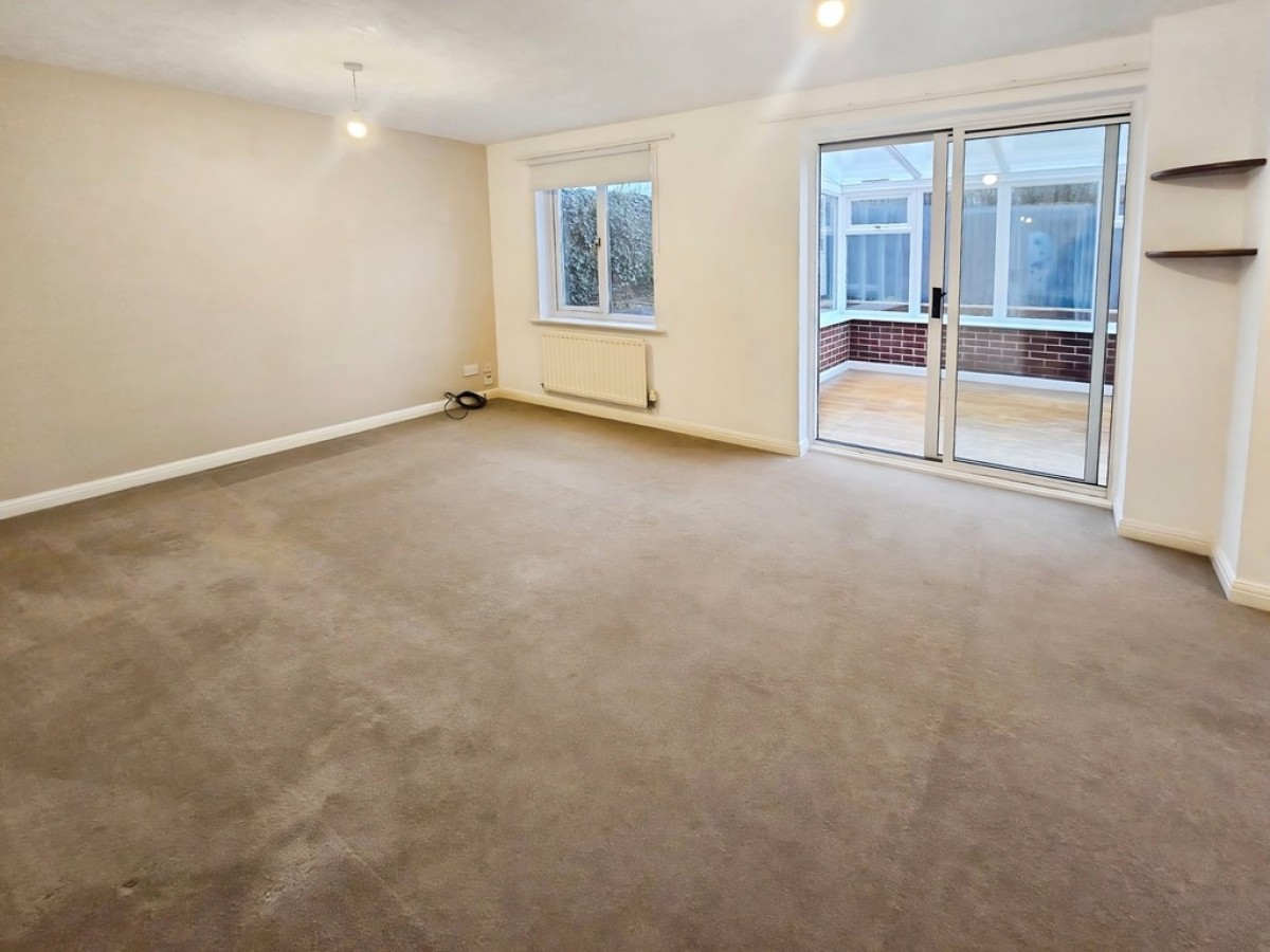 Eager Way, Exminster