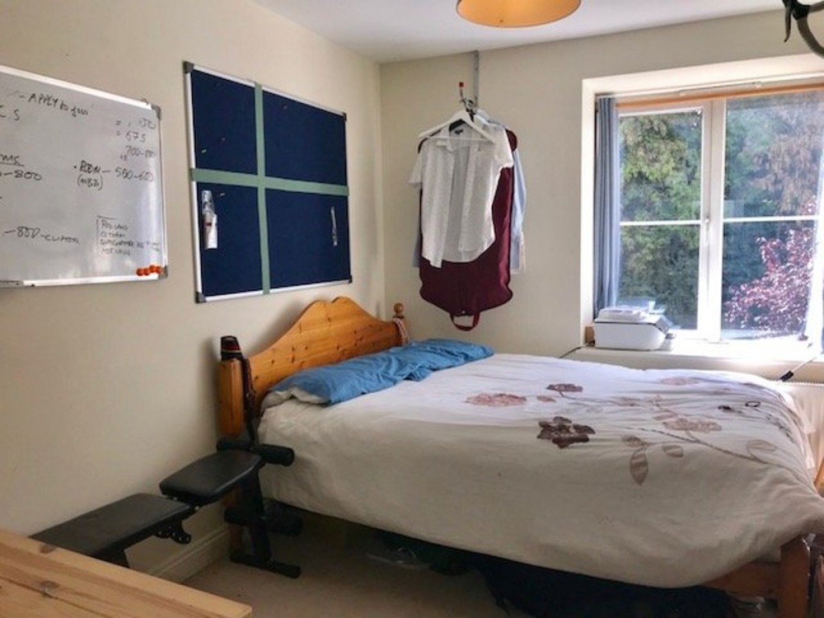 Room 2, Honiton Road