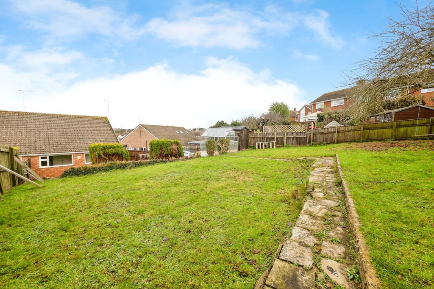 3 bedroom Bungalow in Purcell Close, Broadfields, Exeter