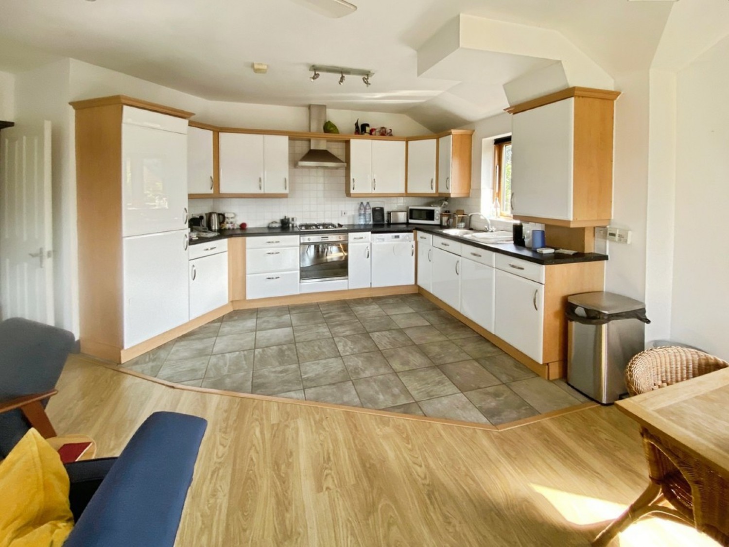 2 bedroom Flat for Letting Bonhay Road, Exeter, Devon
