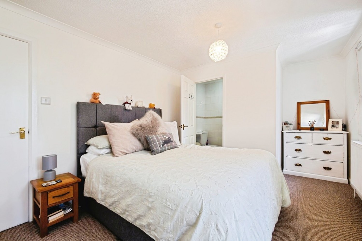 Hamilton Grove, Starcross