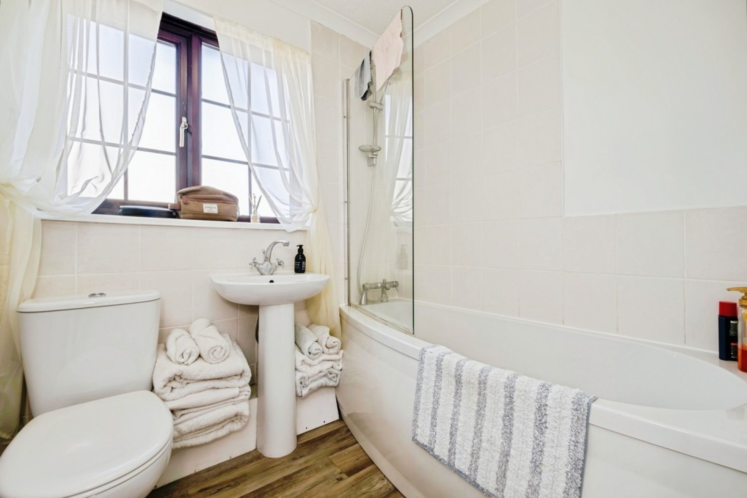 Hamilton Grove, Starcross