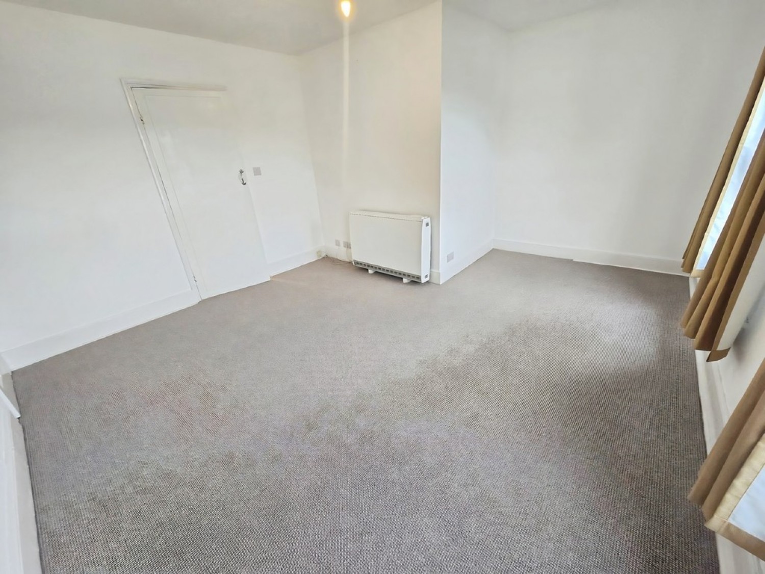 1 bedroom Flat in Second Floor Flat, Blackboy Road
