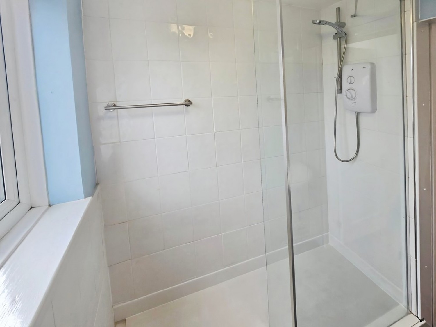 1 bedroom Flat in Second Floor Flat, Blackboy Road