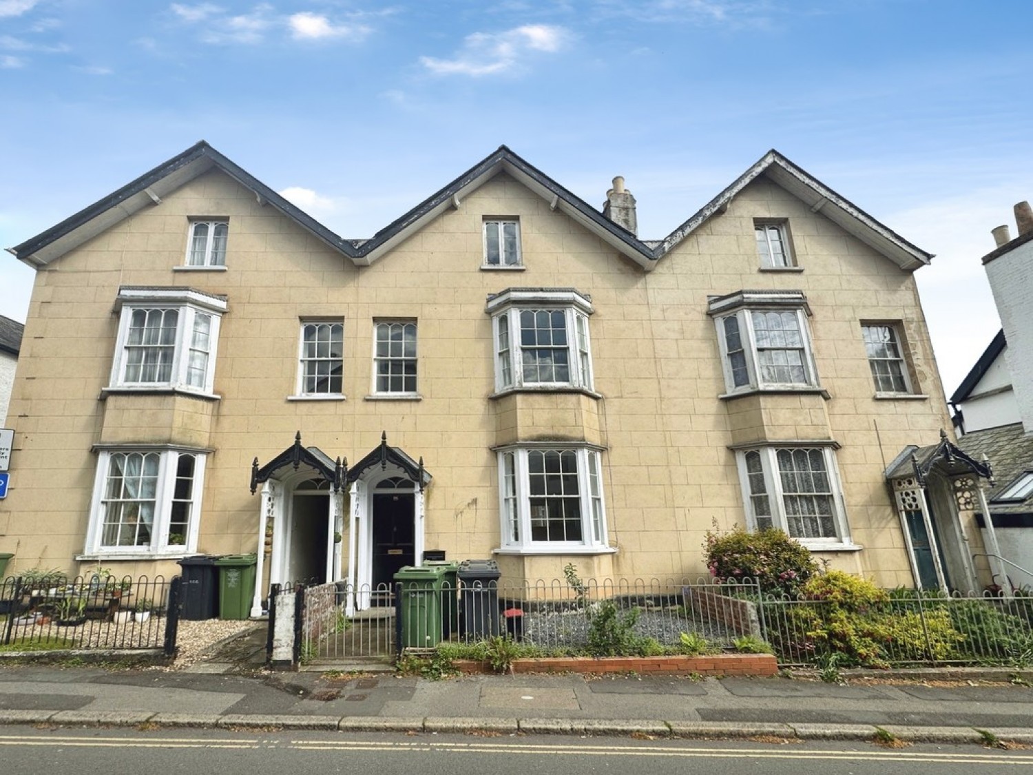 5 bedroom House for Letting Church Street