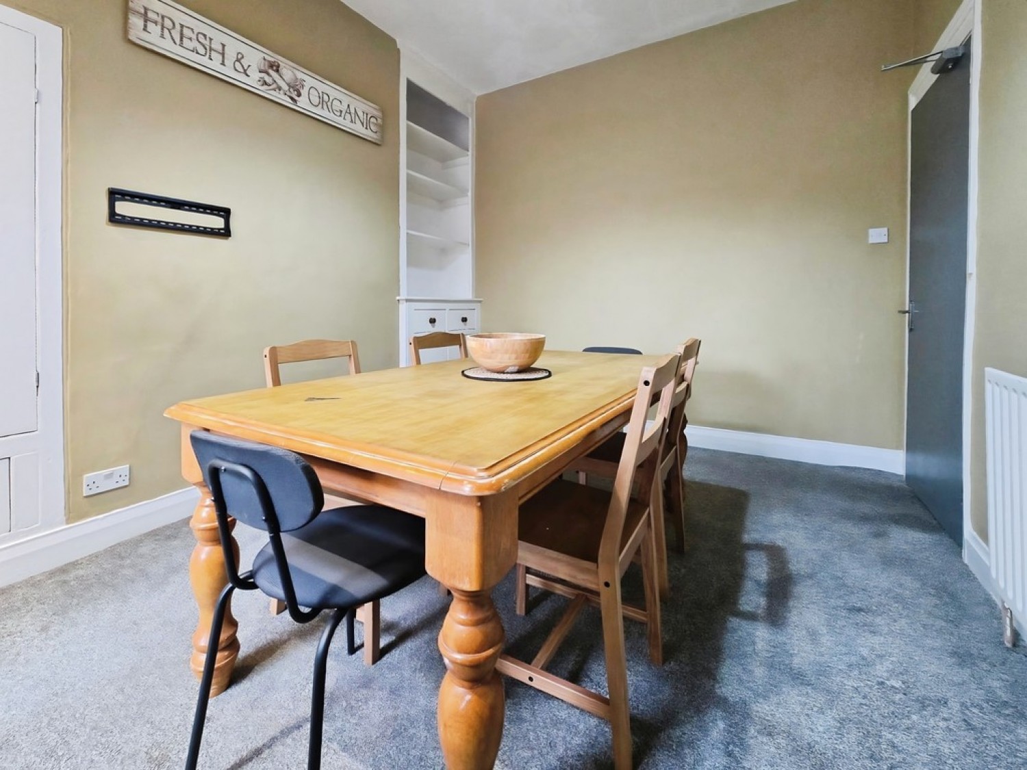 5 bedroom House for Letting Church Street