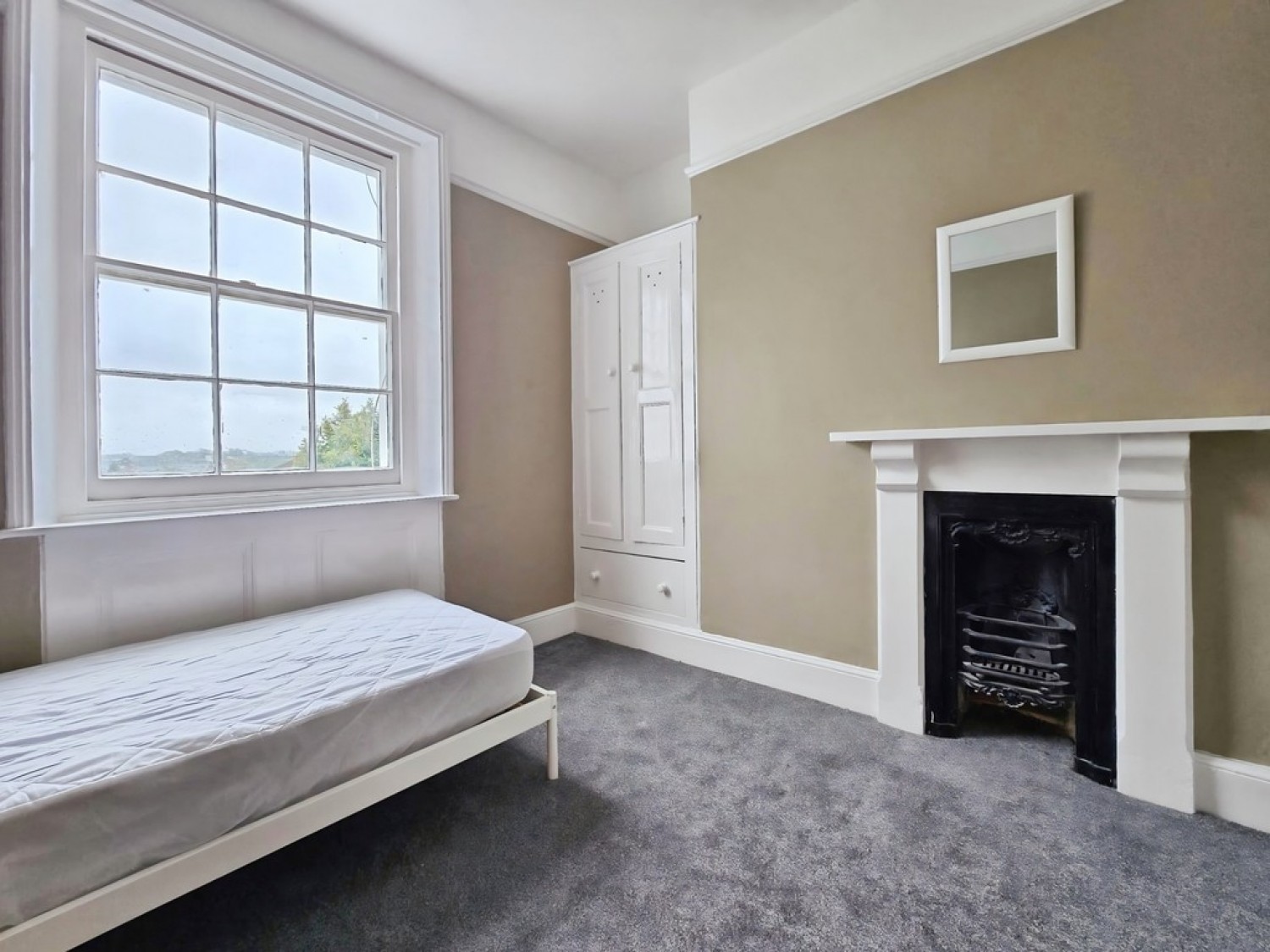 5 bedroom House for Letting Church Street