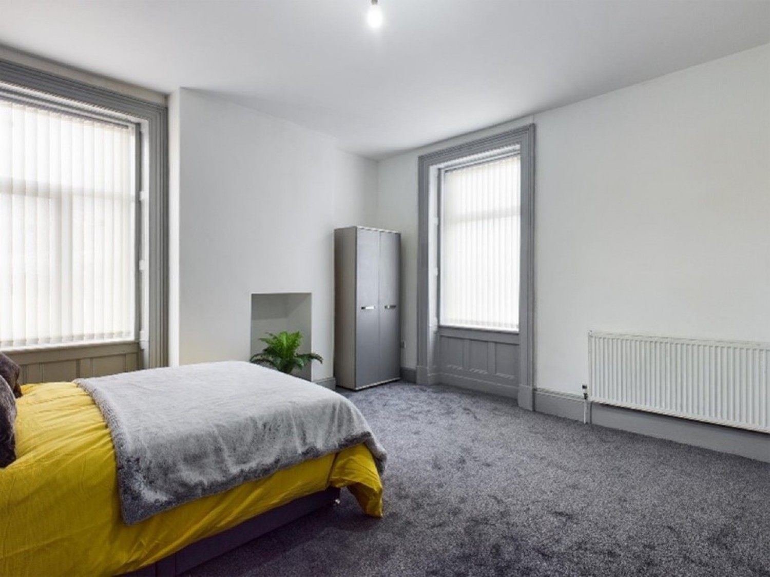 6 bedroom House in Carlton Road