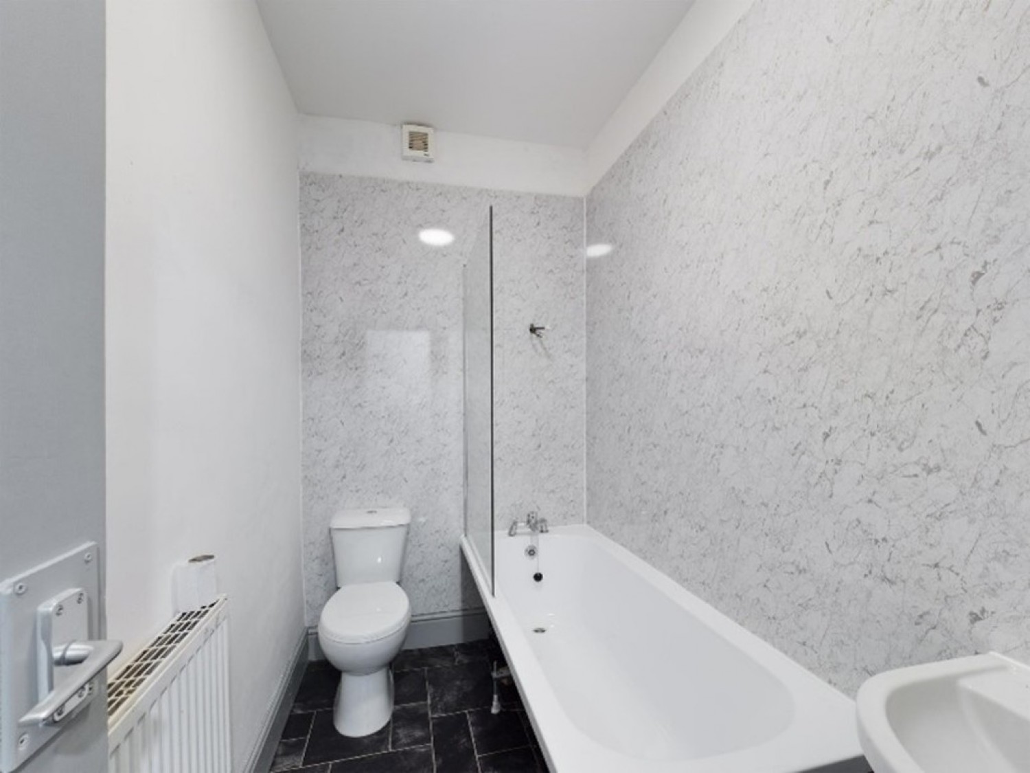 6 bedroom House in Carlton Road