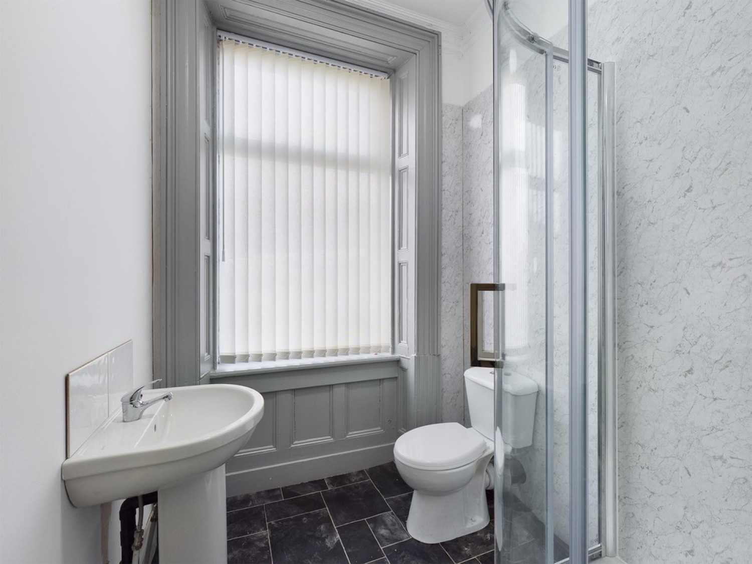 6 bedroom House in Carlton Road