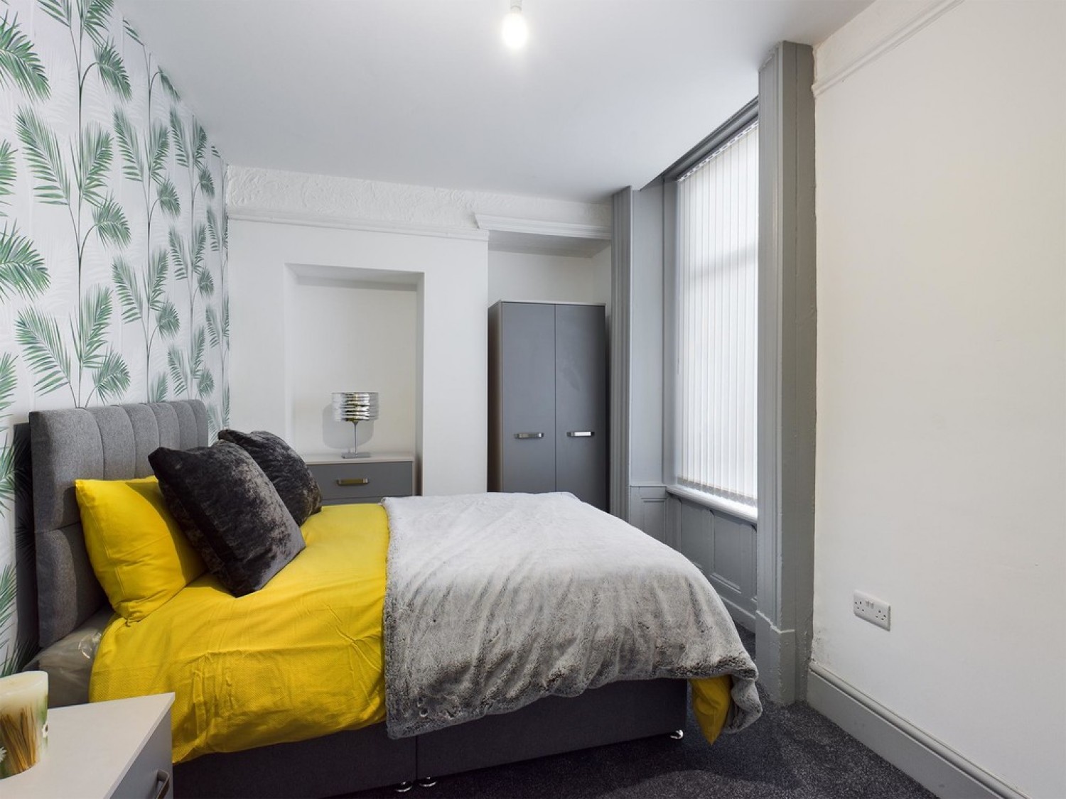 6 bedroom House in Carlton Road