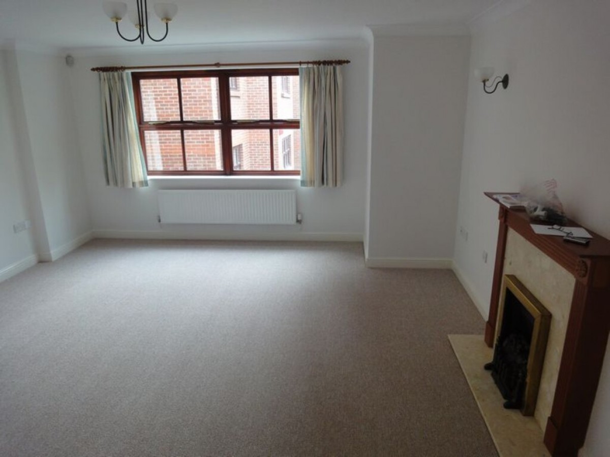 Swan Court
