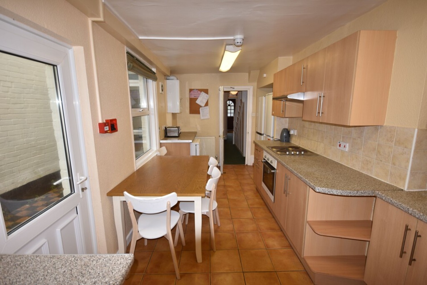 6 bedroom House for Letting Hillsborough Avenue