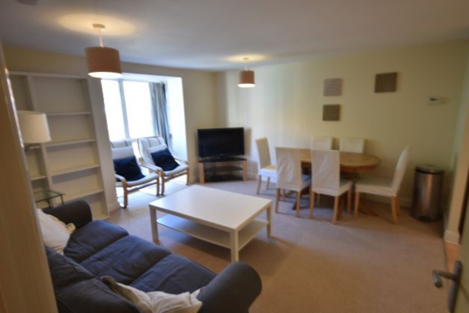 2 bedroom Flat for Letting St Davids Hill