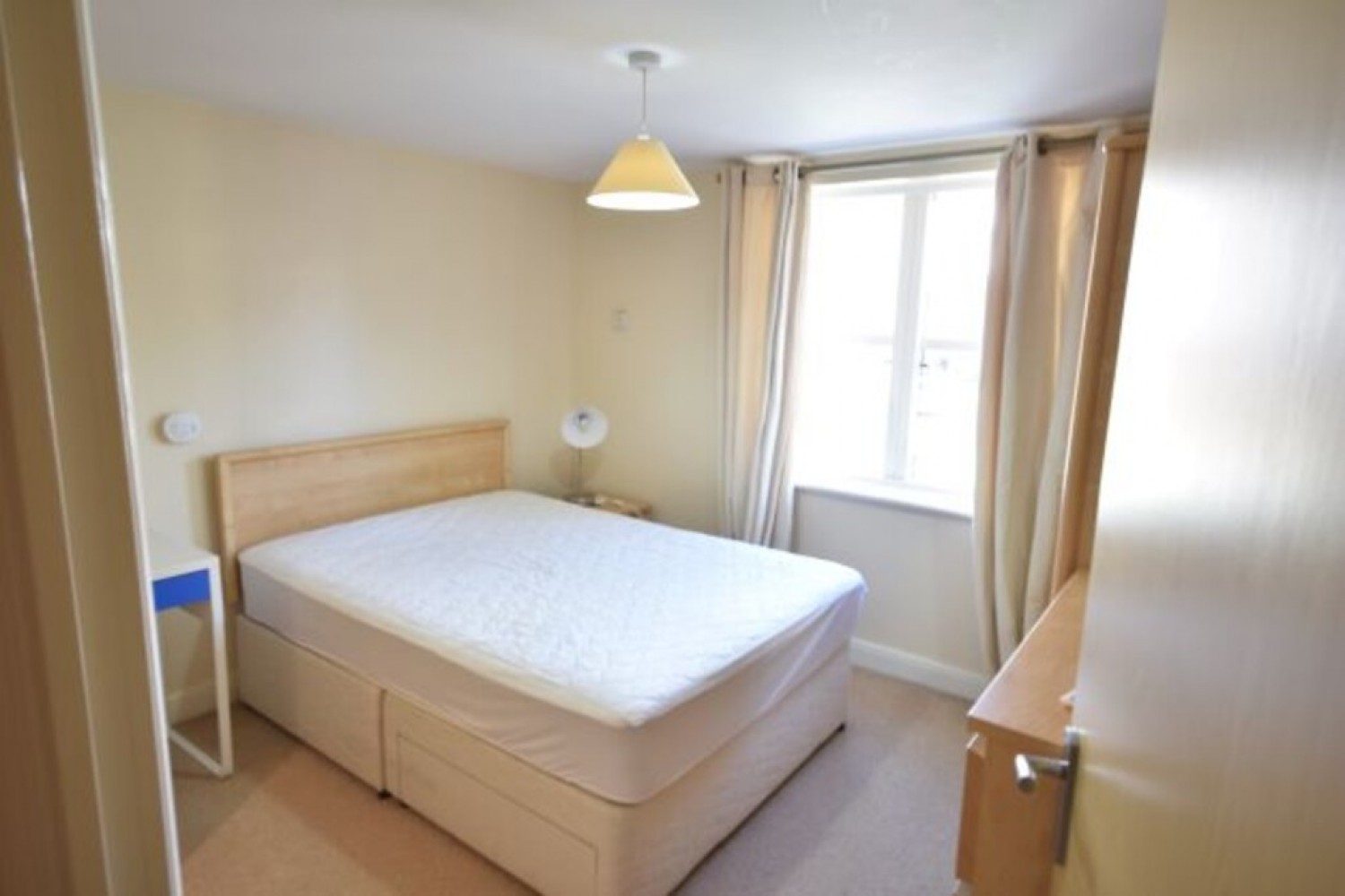 2 bedroom Flat for Letting St Davids Hill