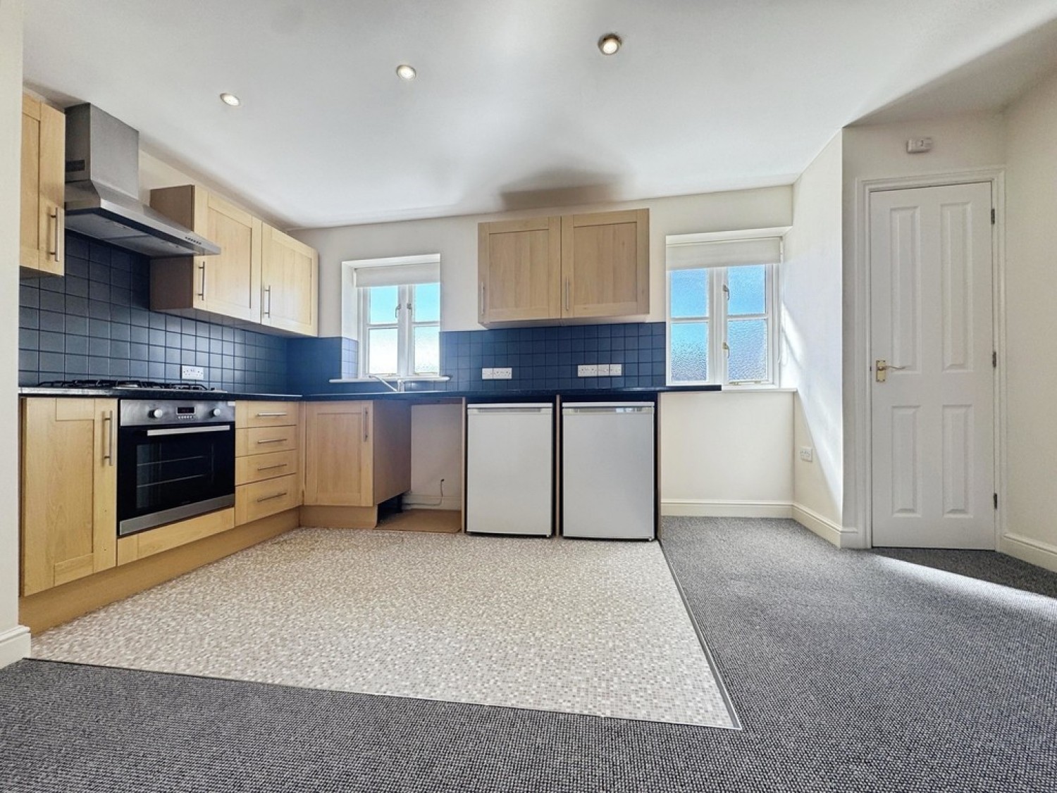 2 bedroom Flat for Letting Sivell Place