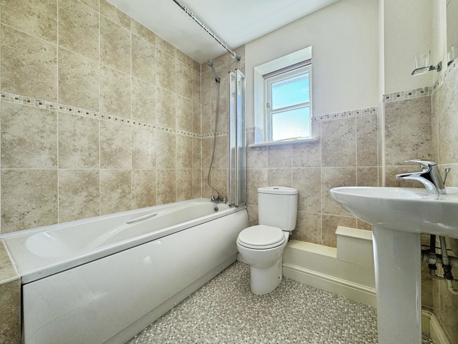 2 bedroom Flat for Letting Sivell Place