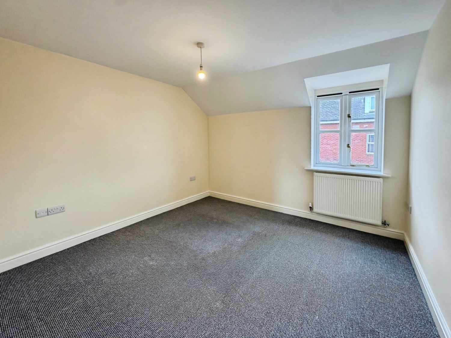 2 bedroom Flat for Letting Sivell Place