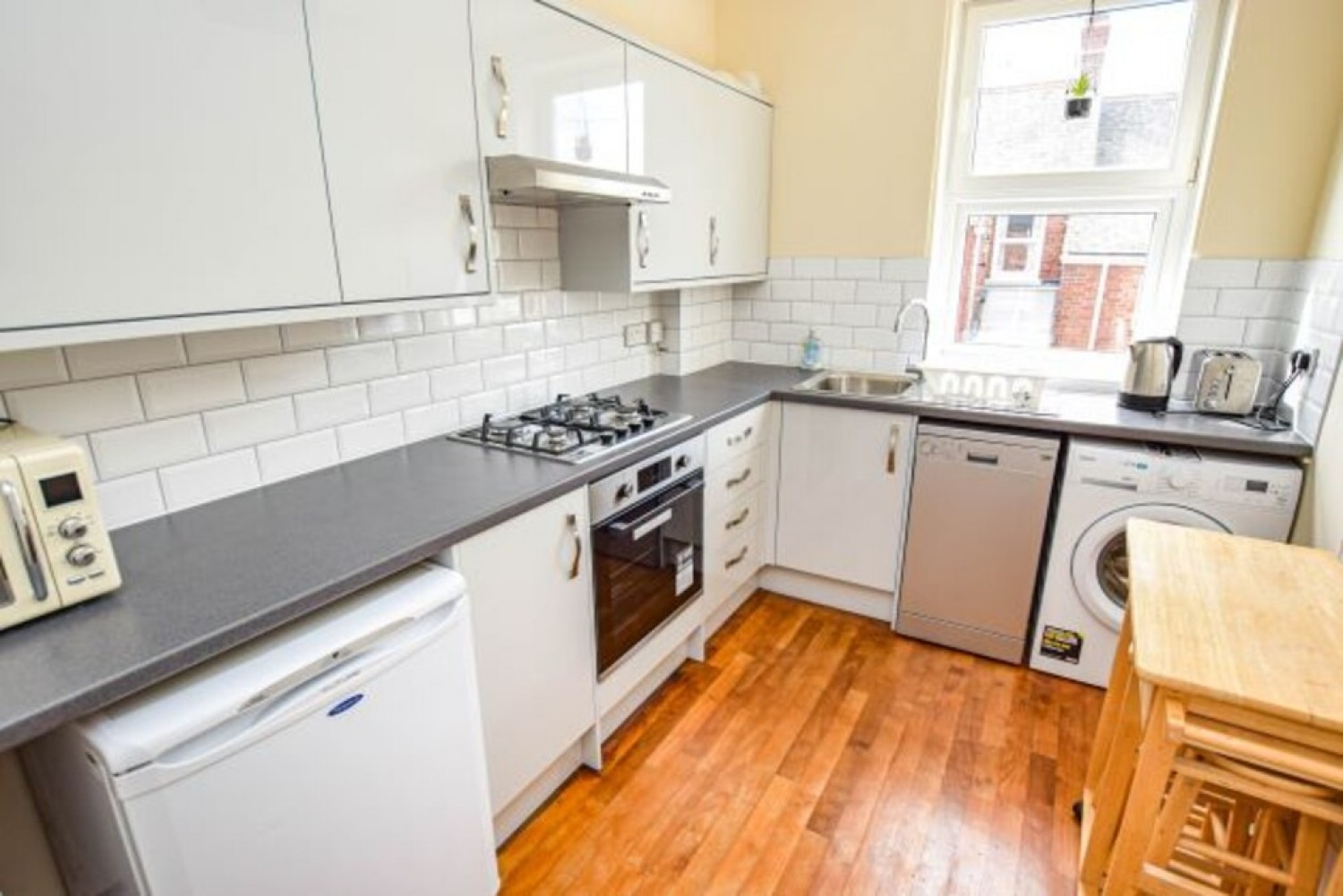 3 bedroom Flat for Letting Herschell Road