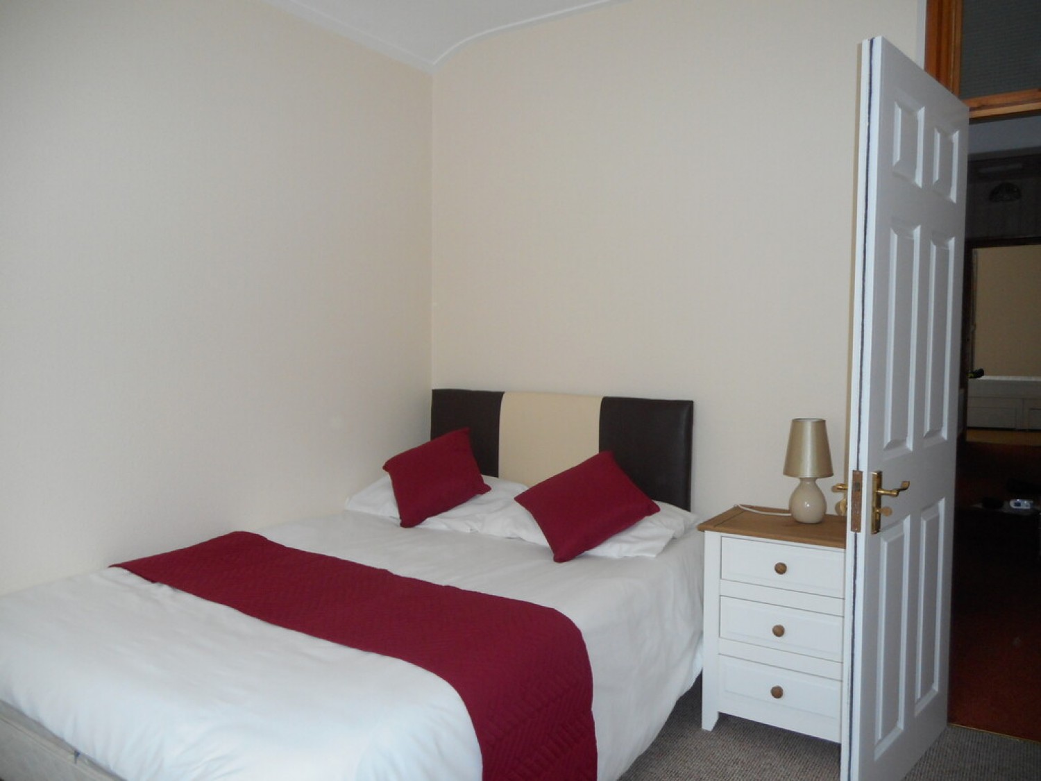 5 bedroom House for Letting Athelstan Road