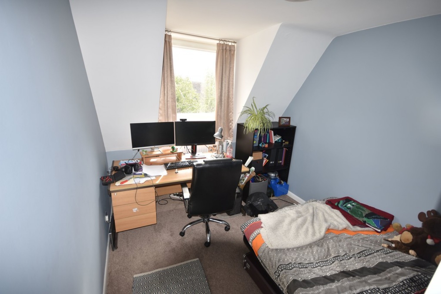 2 bedroom Flat for Letting Church Road