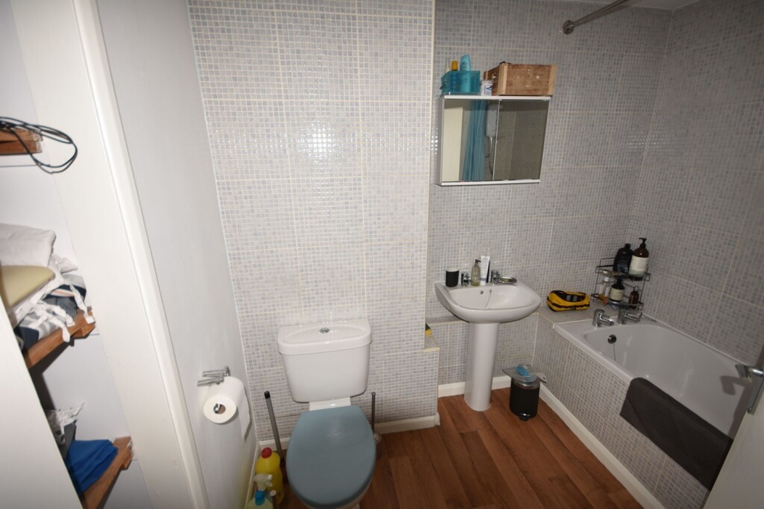 2 bedroom Flat for Letting Church Road