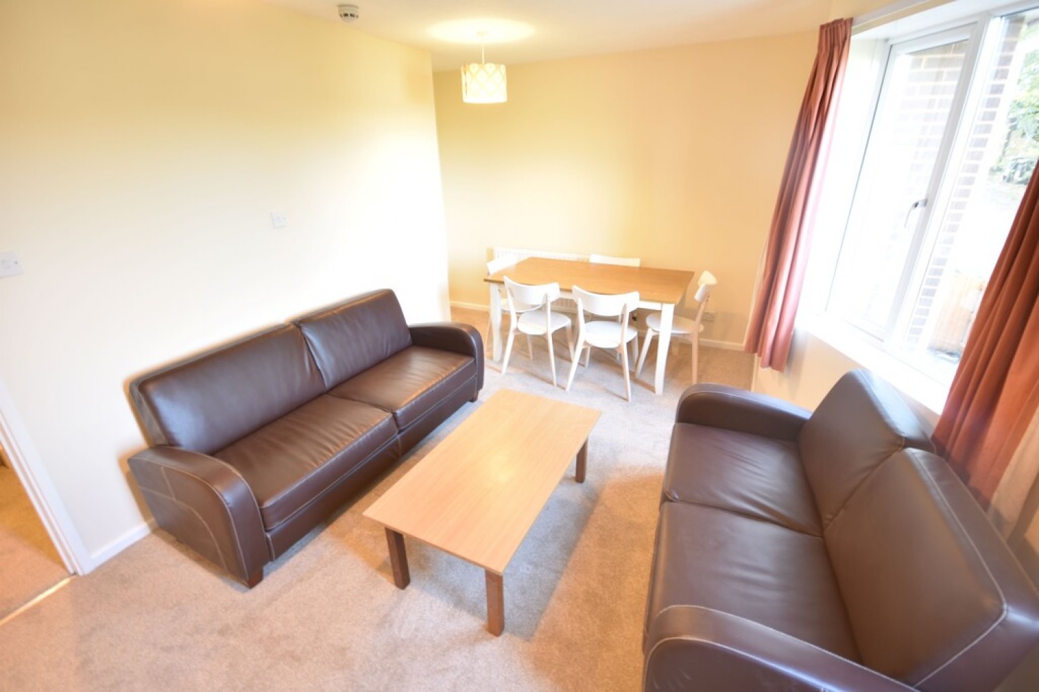 5 bedroom House for Letting Eldertree Gardens