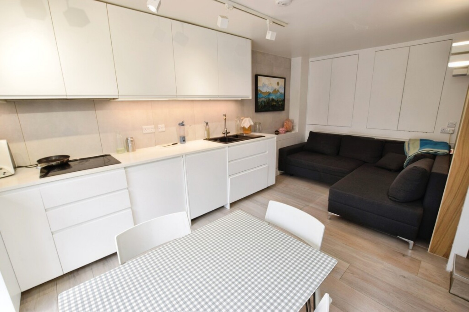 3 bedroom House for Sale Plassey Close