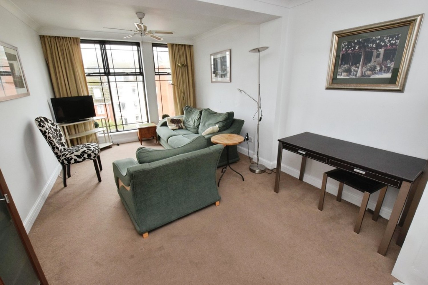 2 bedroom Flat for Sale 145-147 Fore Street