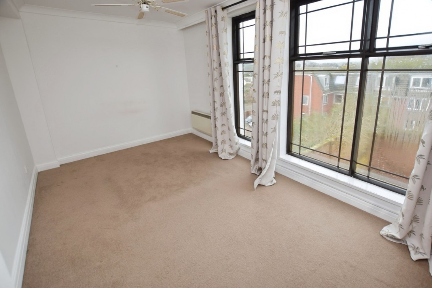 2 bedroom Flat for Sale 145-147 Fore Street