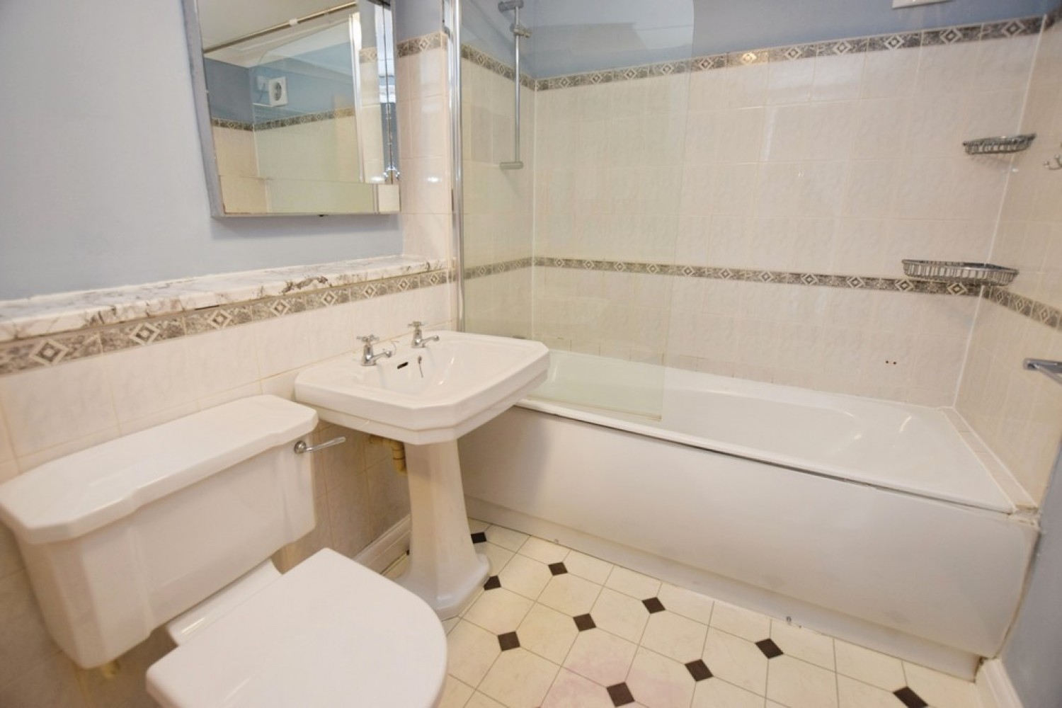 2 bedroom Flat for Sale 145-147 Fore Street