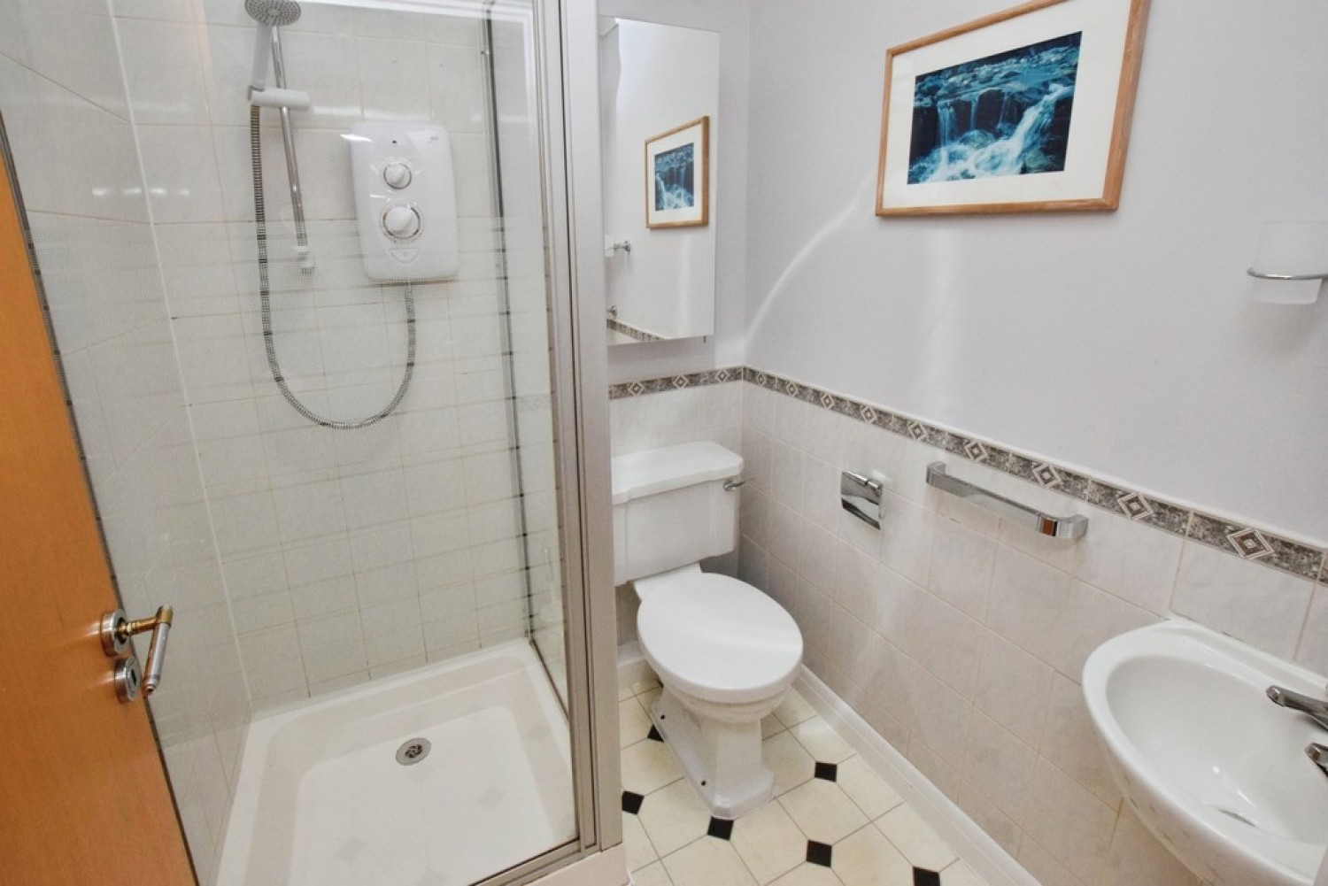 2 bedroom Flat for Sale 145-147 Fore Street