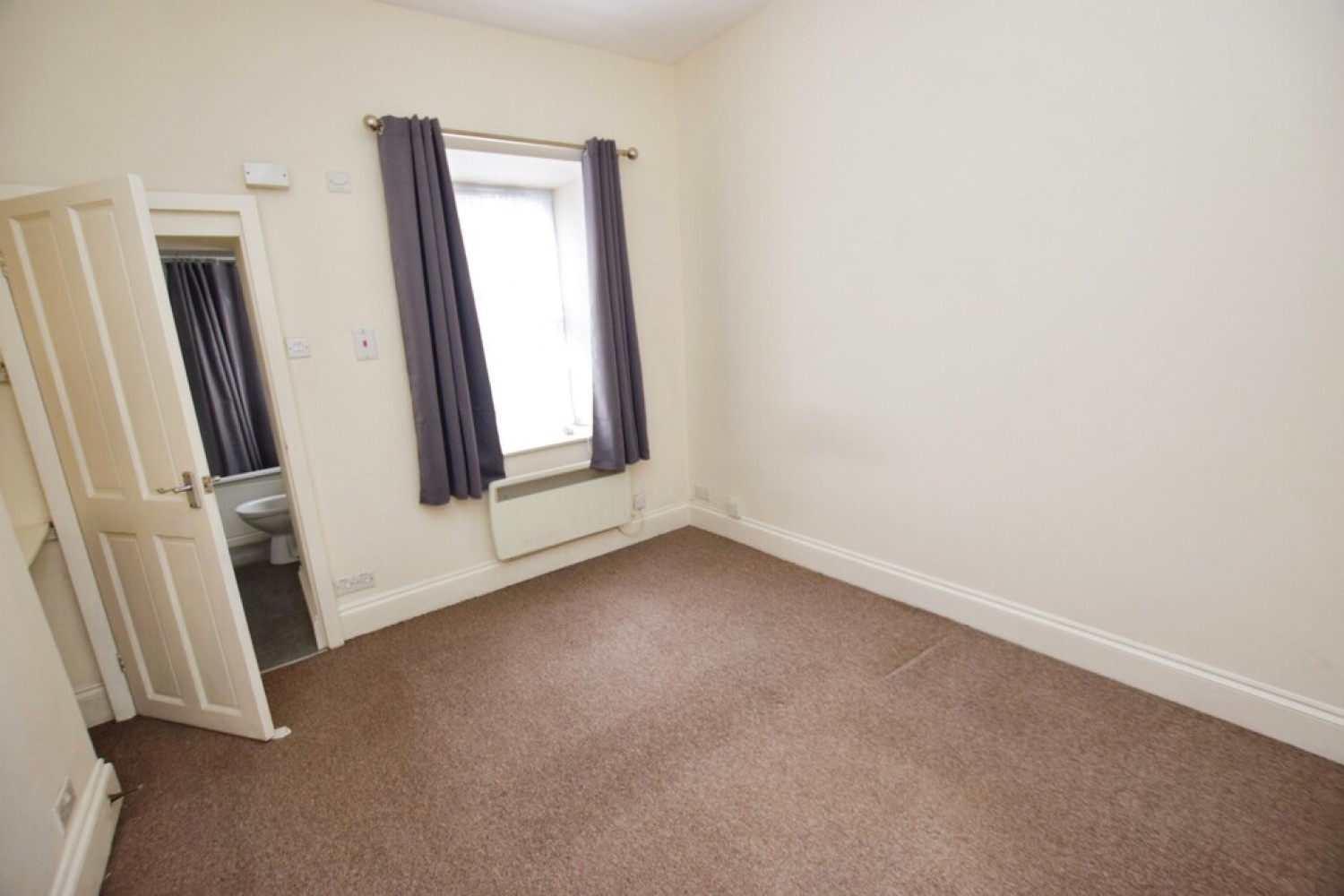 1 bedroom Flat for Sale New North Road