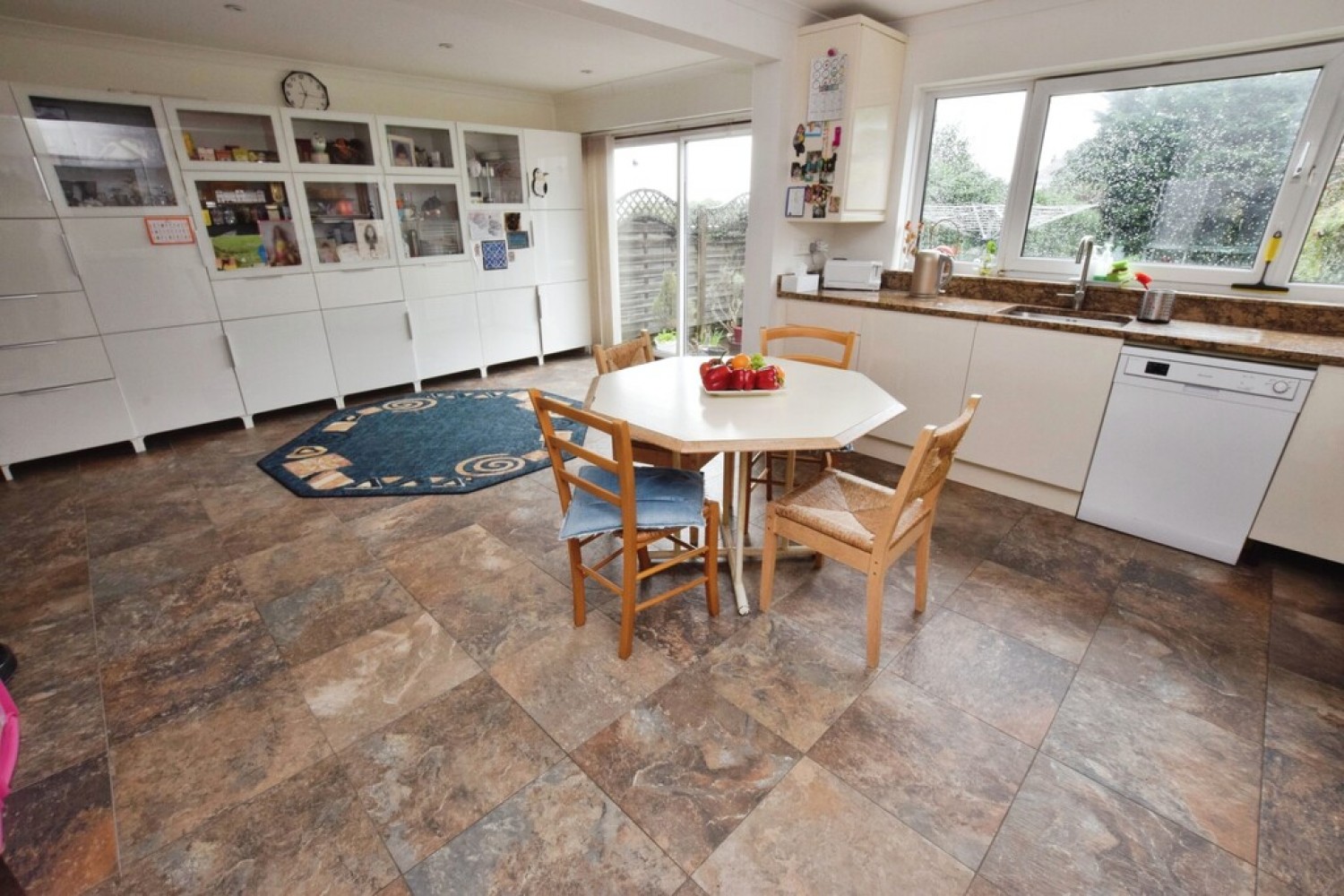 5 bedroom House for Sale Rosebank Crescent