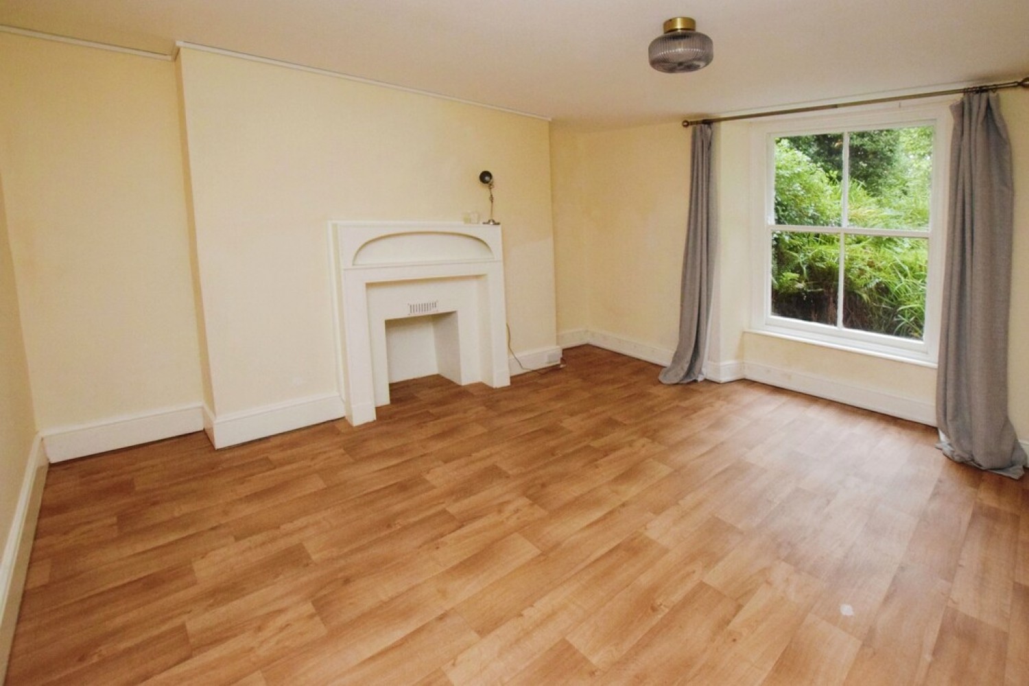 3 bedroom Flat for Sale Heavitree Park