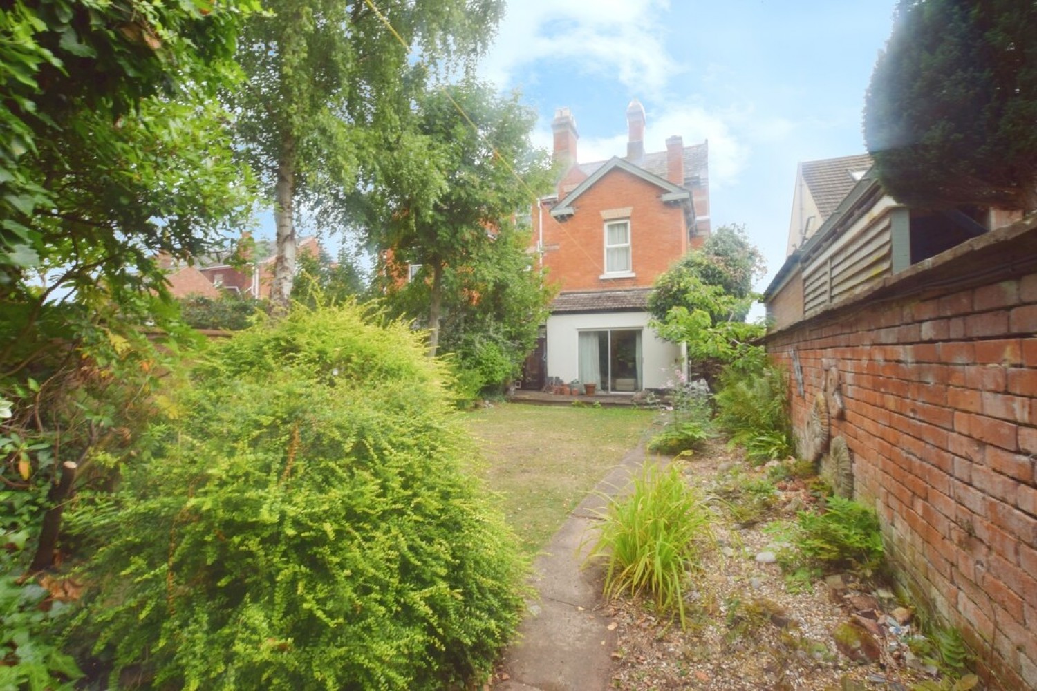 6 bedroom House for Sale Princes Square